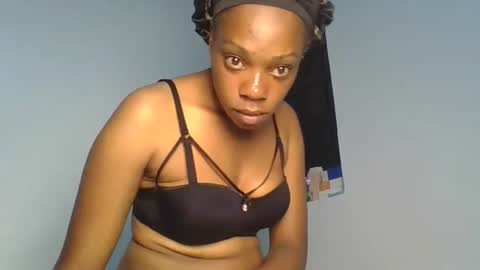 Pretty online show from April 2026 02:12:02 AM