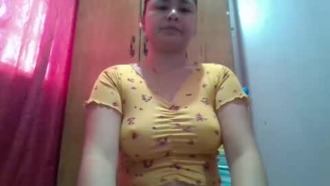 pretty_aimee online show from November 2025 11:47:01 PM