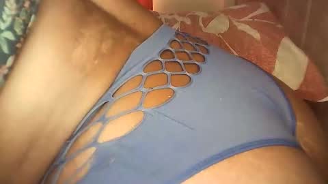 Snapshot of pretty_bums chatting on October 2025 05:32:01 AM chichi online show from October 2025 05:32:01 AM