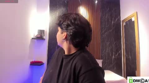 pretty_honey22 online show from August 2026 02:46:02 AM