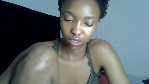 Jaz online show from November 2025 07:03:01 PM