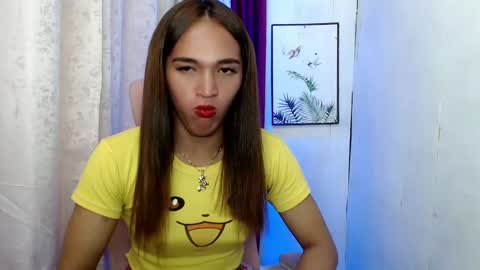 pretty_lady_kitty online show from February 2025 12:00:01 PM
