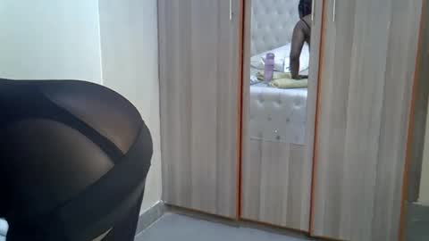 Snapshot of pretty_lida chatting on December 2025 08:24:02 PM pretty_lida online show from December 2025 08:24:02 PM