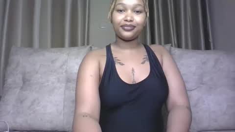 Tracy online show from October 2025 10:50:01 PM