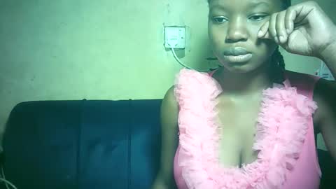 Snapshot of pretty_milan chatting on December 2025 09:58:01 AM pretty_milan online show from December 2025 09:58:01 AM