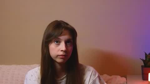 Snapshot of pretty_passenger chatting on November 2025 04:09:02 PM Emily online show from November 2025 04:09:02 PM