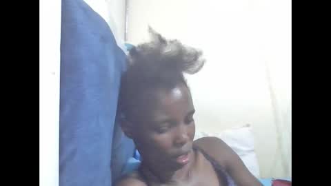 pretty_petite_ebony online show from May 2026 02:07:02 AM