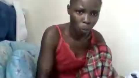 Snapshot of pretty_petite_ebony chatting on June 2026 12:15:01 PM pretty_petite_ebony online show from June 2026 12:15:01 PM