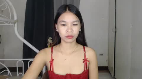 Snapshot of pretty_princes19 chatting on May 2026 07:23:02 PM Princess online show from May 2026 07:23:02 PM