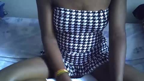 Snapshot of pretty_queen18 chatting on October 2025 09:07:02 AM NASH online show from October 2025 09:07:02 AM