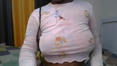 pretty_shila online show from November 2025 01:04:01 AM