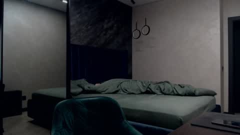 Justin online show from December 2024 09:26:02 PM