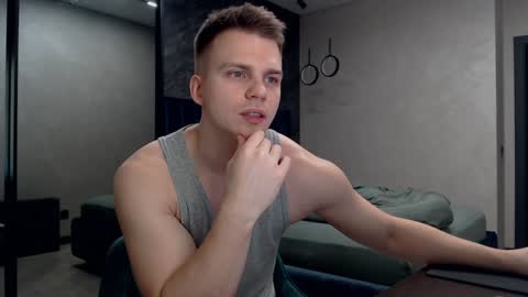 Justin online show from December 2024 06:17:01 PM