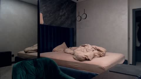 Justin online show from January 2025 04:19:01 AM