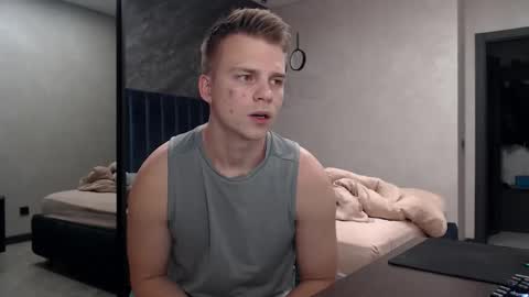 Justin online show from November 2025 02:33:01 AM