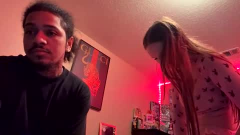 Snapshot of prettyandpinkkk chatting on March 2026 10:44:01 AM prettyypinkk3 online show from March 2026 10:44:01 AM