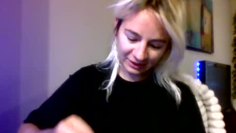 Snapshot of prettybabypetite chatting on March 2026 01:50:01 PM Missy Jack online show from March 2026 01:50:01 PM