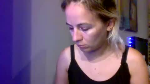 Snapshot of prettybabypetite chatting on March 2026 01:49:02 PM Missy Jack online show from March 2026 01:49:02 PM