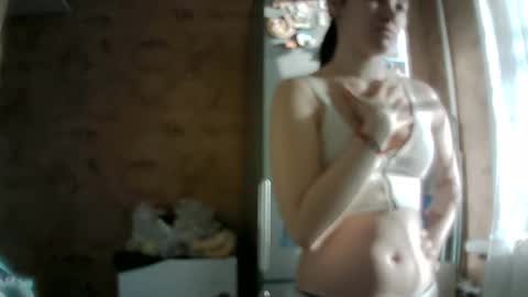 Bella online show from March 2026 04:27:01 AM