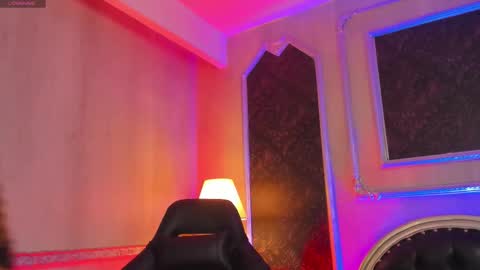 Snapshot of prettybullet chatting on December 2025 12:21:02 PM GTM-5 online show from December 2025 12:21:02 PM