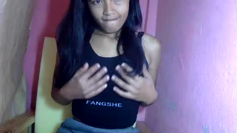 Snapshot of prettychoux chatting on July 2026 06:28:01 AM prettychoux online show from July 2026 06:28:01 AM