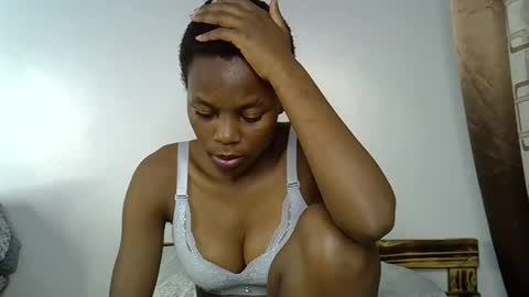 Snapshot of prettycoco_ chatting on April 2026 10:05:01 AM coco online show from April 2026 10:05:01 AM