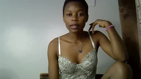 Snapshot of prettycoco_ chatting on April 2026 11:02:02 PM coco online show from April 2026 11:02:02 PM