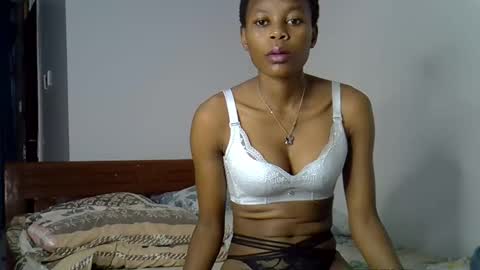 Snapshot of prettycoco_ chatting on May 2026 09:31:02 PM coco online show from May 2026 09:31:02 PM