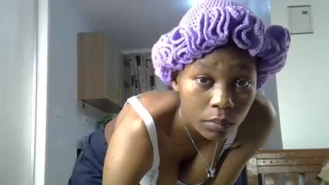 Snapshot of prettycoco_ chatting on May 2026 02:50:01 AM coco online show from May 2026 02:50:01 AM