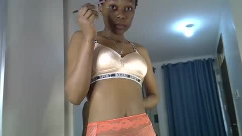 Snapshot of prettycoco_ chatting on May 2026 01:51:02 PM coco online show from May 2026 01:51:02 PM
