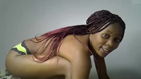 Snapshot of prettycoco_ chatting on May 2026 04:07:02 AM coco online show from May 2026 04:07:02 AM