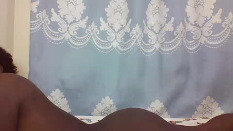 Snapshot of prettydarkskin002 chatting on February 2025 05:22:02 PM SHANIA online show from February 2025 05:22:02 PM