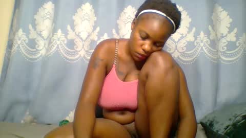 Snapshot of prettydarkskin002 chatting on November 2025 05:17:02 AM SHANIA online show from November 2025 05:17:02 AM