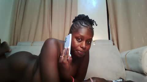 prettydulce online show from November 2025 03:45:02 PM