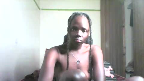 Snapshot of prettyelah17 chatting on October 2025 04:40:01 PM prettyelah online show from October 2025 04:40:01 PM