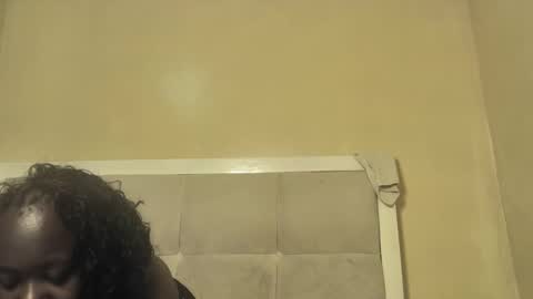 Snapshot of prettyeve25 chatting on September 2025 08:10:02 PM eve online show from September 2025 08:10:02 PM