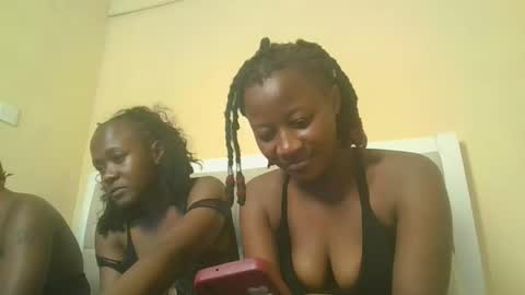 Snapshot of prettyeve25 chatting on September 2025 08:33:02 PM eve online show from September 2025 08:33:02 PM