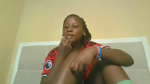 Snapshot of prettyeve25 chatting on September 2025 07:39:01 PM eve online show from September 2025 07:39:01 PM