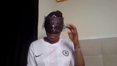 Snapshot of prettyeve25 chatting on November 2025 07:02:02 PM eve online show from November 2025 07:02:02 PM