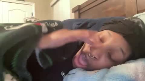 prettyfacefemale online show from February 2026 06:53:01 AM