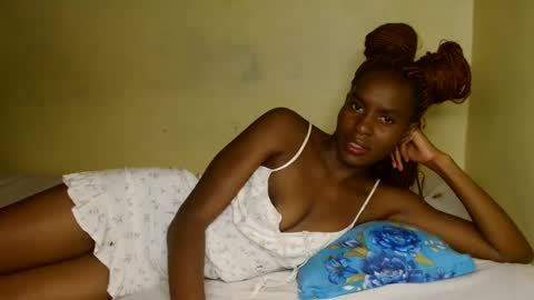 Snapshot of prettygoddess1 chatting on June 2026 04:41:02 PM Mary online show from June 2026 04:41:02 PM