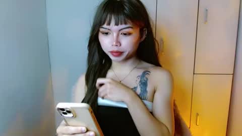 Snapshot of prettyjulian chatting on January 2025 04:30:02 AM SEXY JULIA online show from January 2025 04:30:02 AM