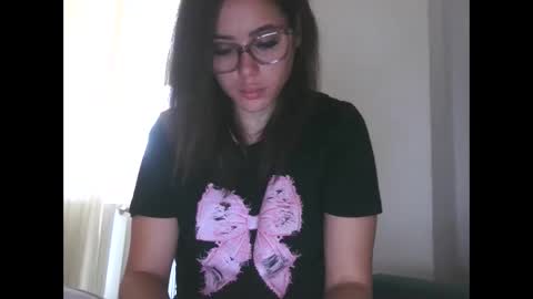 prettyjulliette online show from October 2025 11:55:02 AM