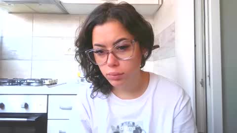 prettyjulliette online show from October 2025 09:32:01 AM