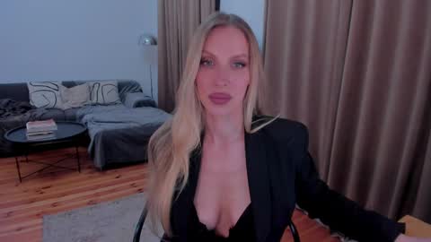 Eva online show from May 2026 10:50:03 PM
