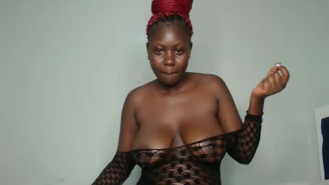 Lizzy online show from January 2025 06:41:02 PM