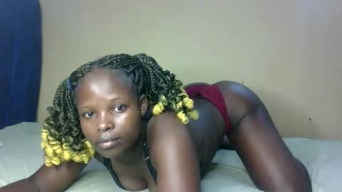 Snapshot of prettymelly_ chatting on November 2025 12:37:01 PM Melly online show from November 2025 12:37:01 PM