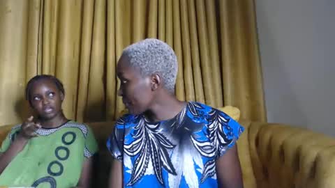 Snapshot of prettyquee chatting on December 2024 03:50:02 PM sasha online show from December 2024 03:50:02 PM