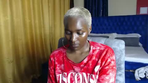 Snapshot of prettyquee chatting on January 2025 10:03:01 AM sasha online show from January 2025 10:03:01 AM