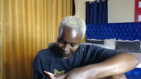 Snapshot of prettyquee chatting on January 2025 07:37:02 AM sasha online show from January 2025 07:37:02 AM